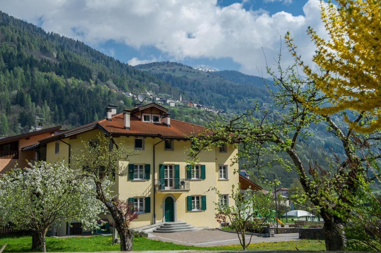 Casa Tomaselli Aparthotel Pellizzano Eksteriør bilde