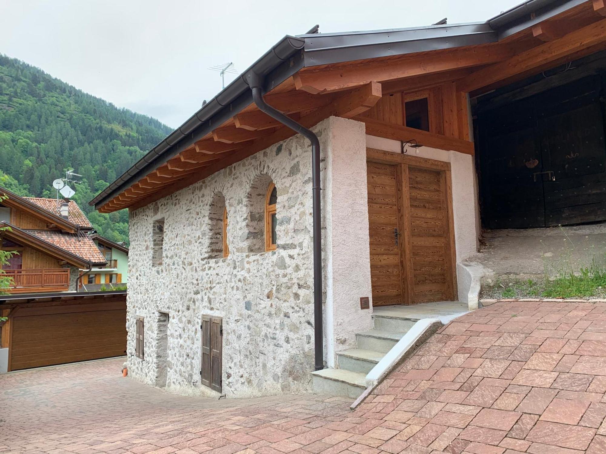 Casa Tomaselli Aparthotel Pellizzano Eksteriør bilde